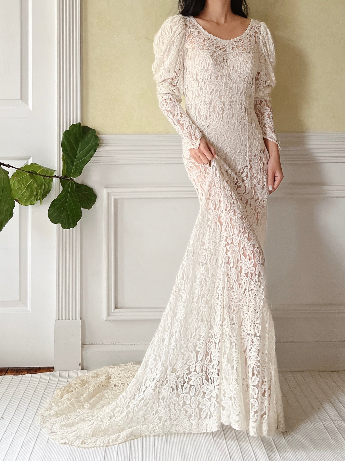 1930s Puff Sleeves Lace Wedding Gown - S