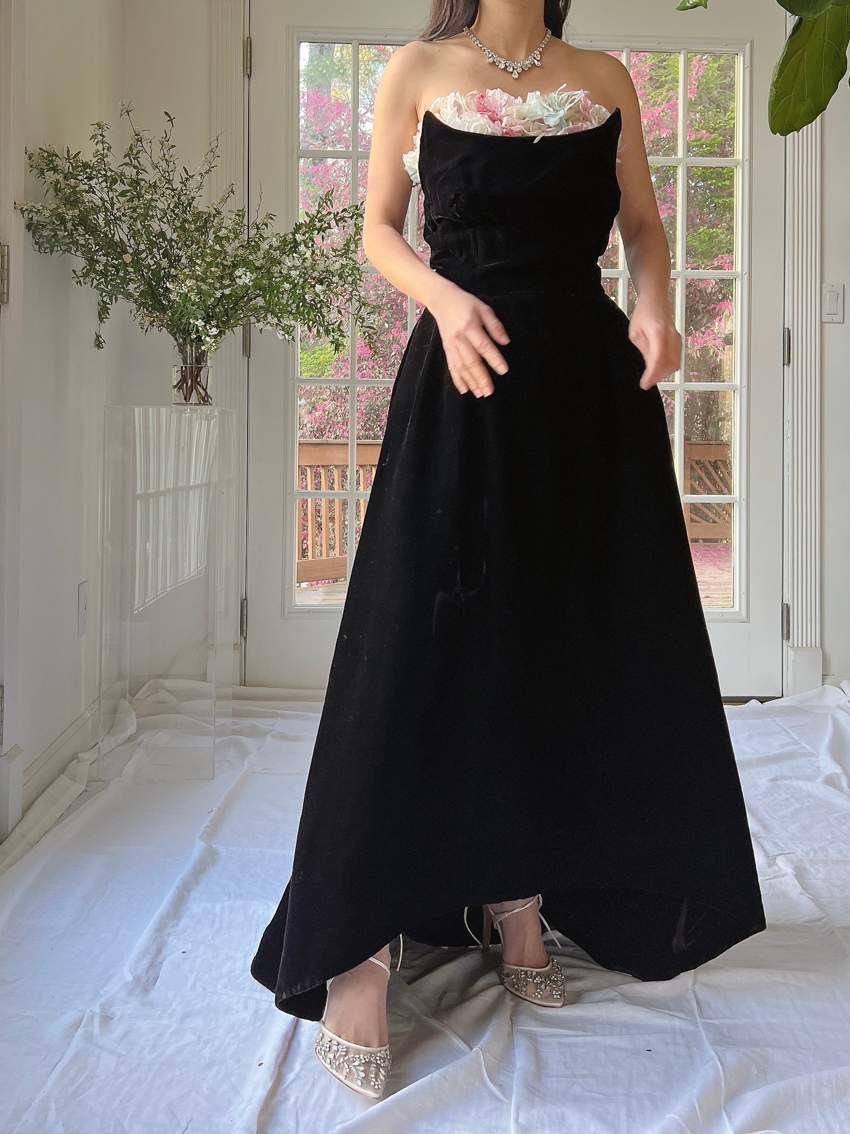 1960s Pauline Trigere Darted Scoop Neck Velvet Gown - XS/S