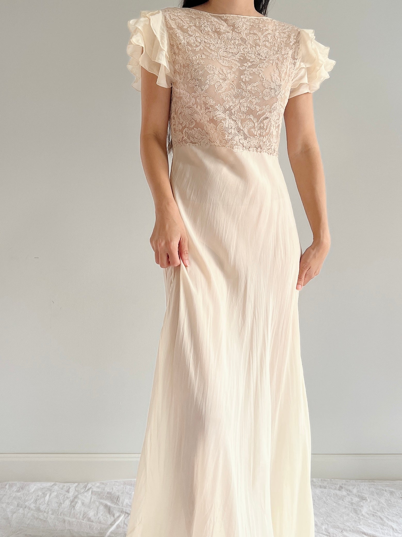 1930s Silk and Lace Dress - S