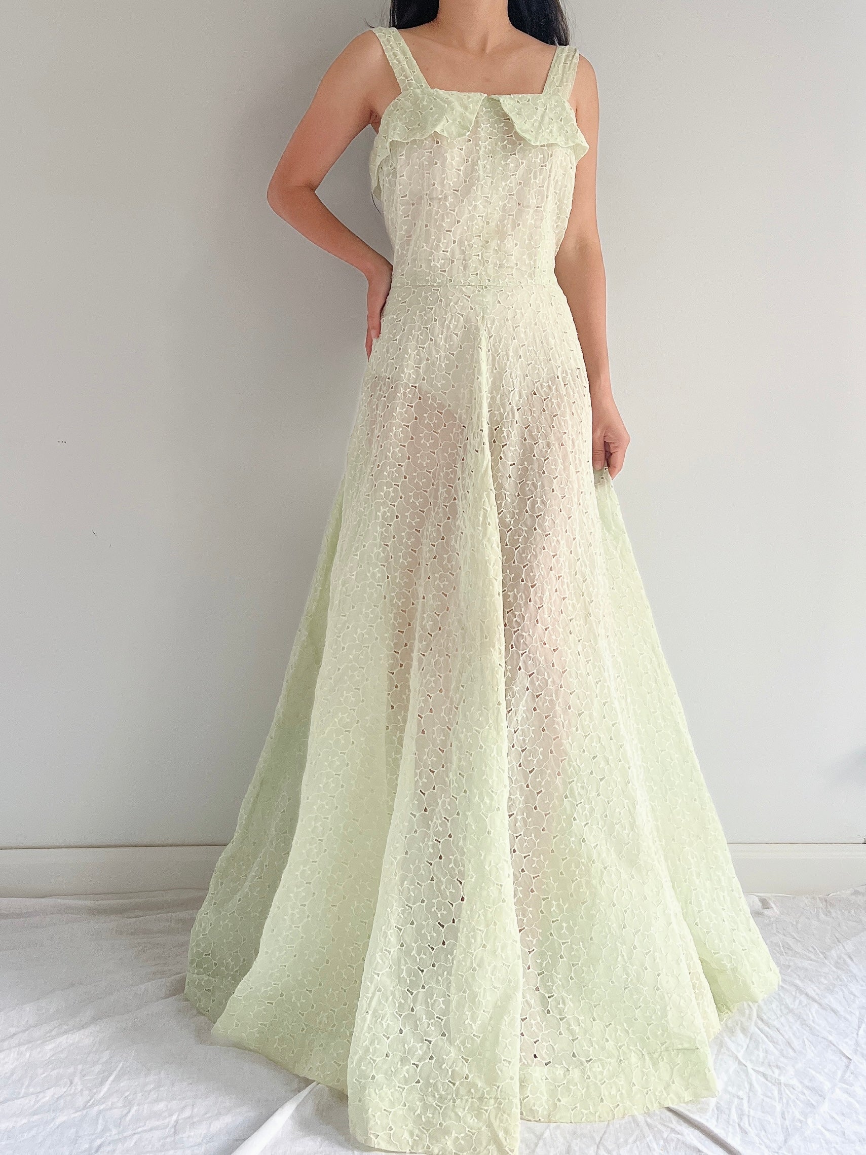 1940s/50s Mint Green Organdy Eyelet Gown - M