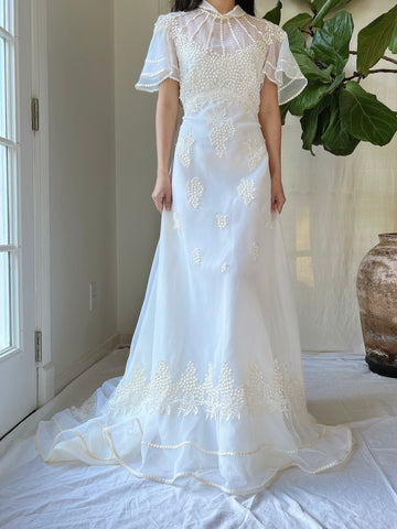 Vintage Flutter Sleeve Wedding Dress - M