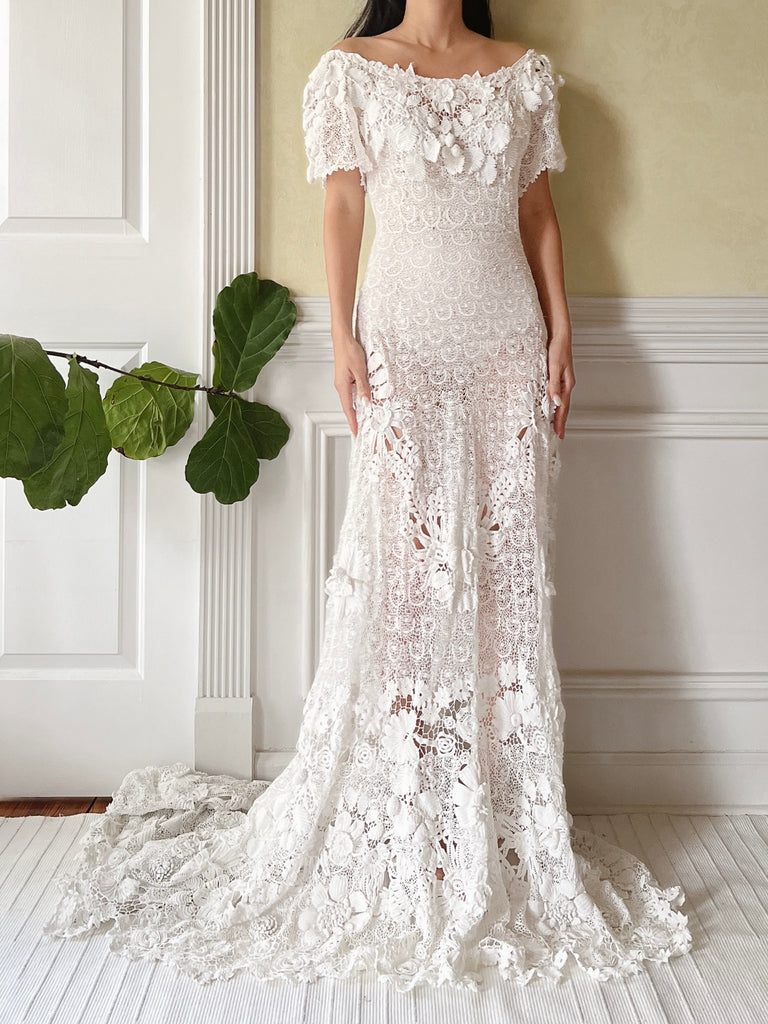 irish lace wedding dress Arabesque Long Sleeve Sheath by Claire Pettibone line skirt Rosn Celtic Wedding Dress