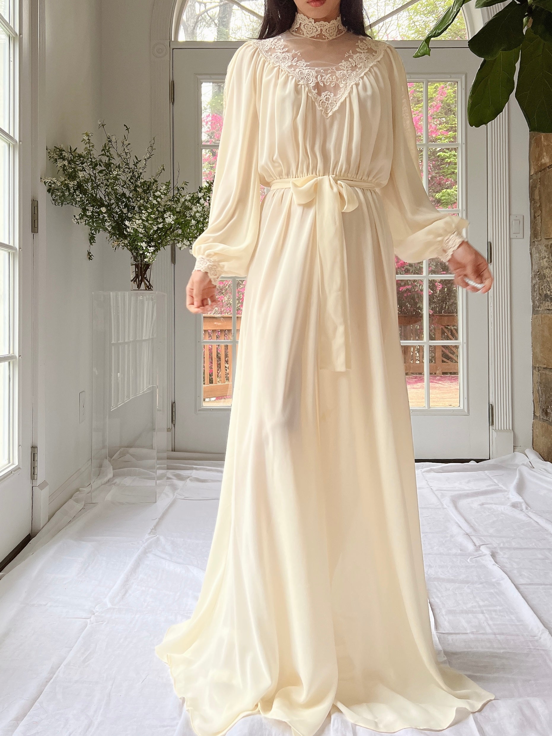 1970's Chiffon Poet Sleeves Gown - M