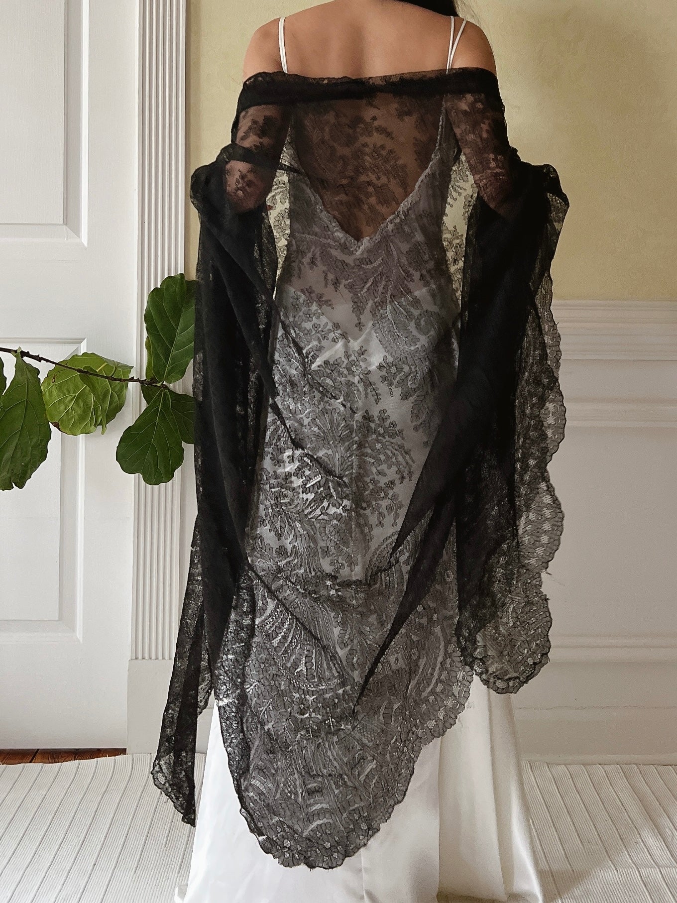 Antique Black Lace Shawl - One Size