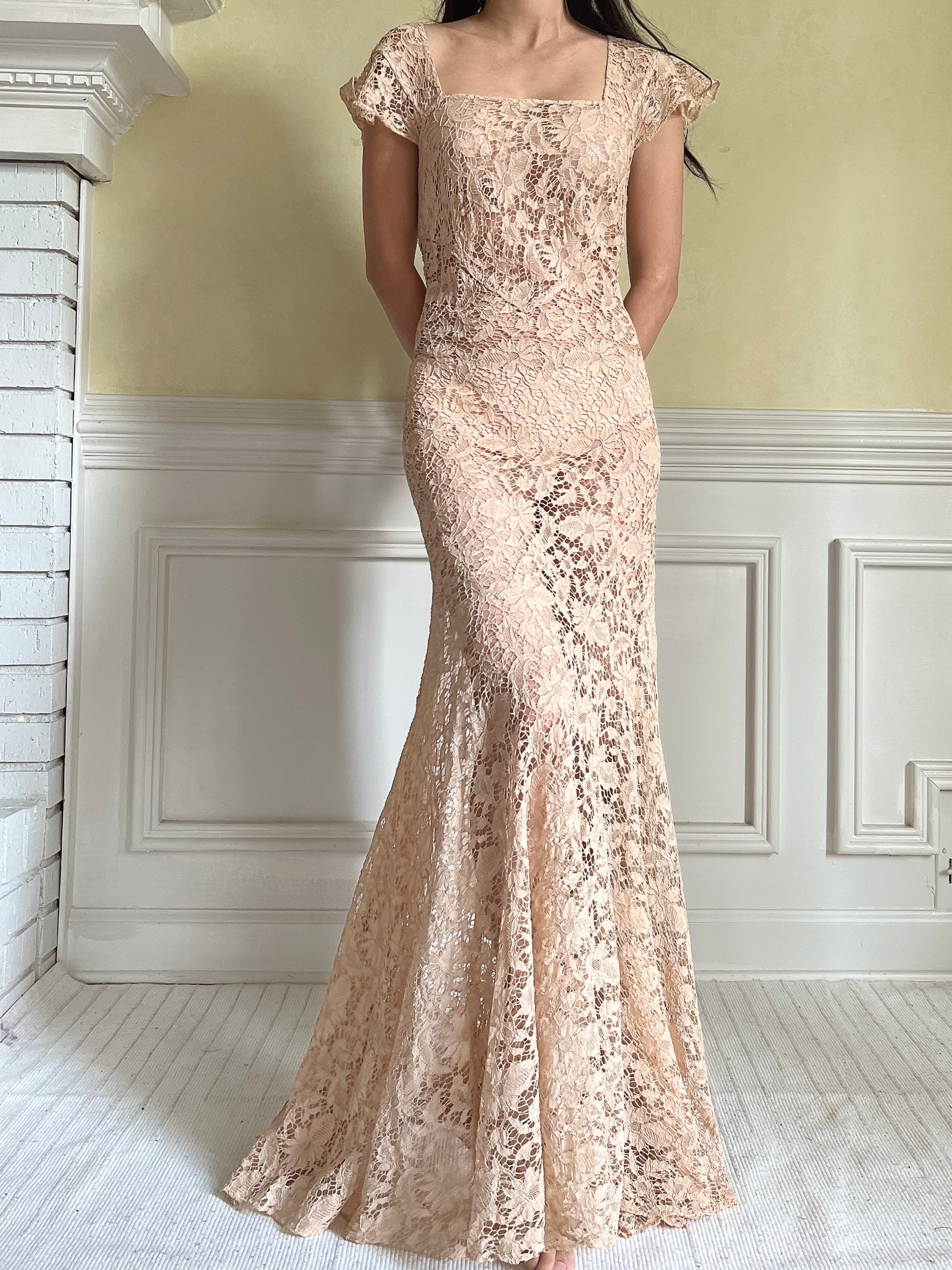 1930s Peach Lace Gown - S | G O S S A M E R 1930s Peach Lace Gown - S | G O S S A M E R