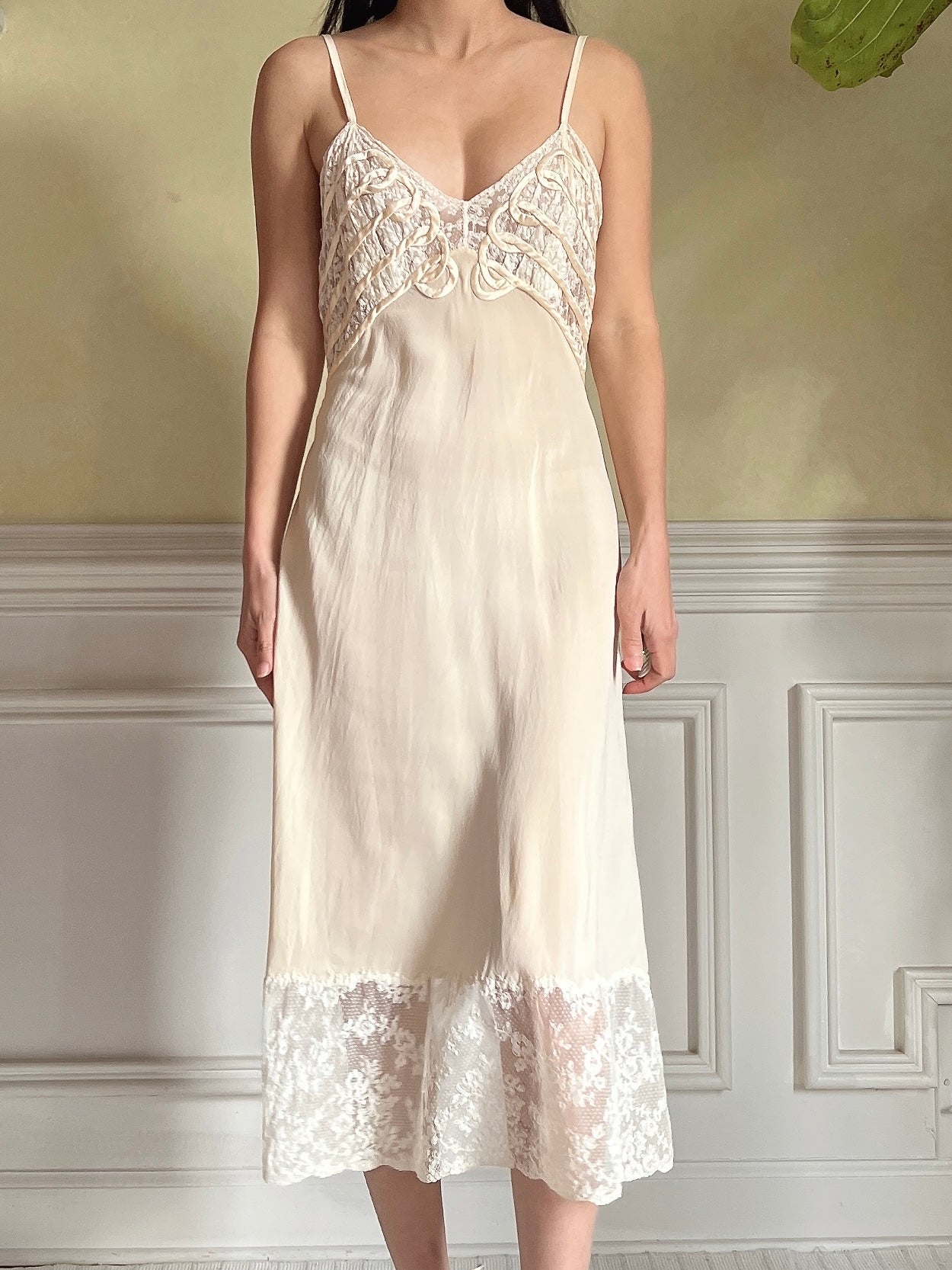 1930s Silk Crepe Alecon Lace Slip Dress - XS