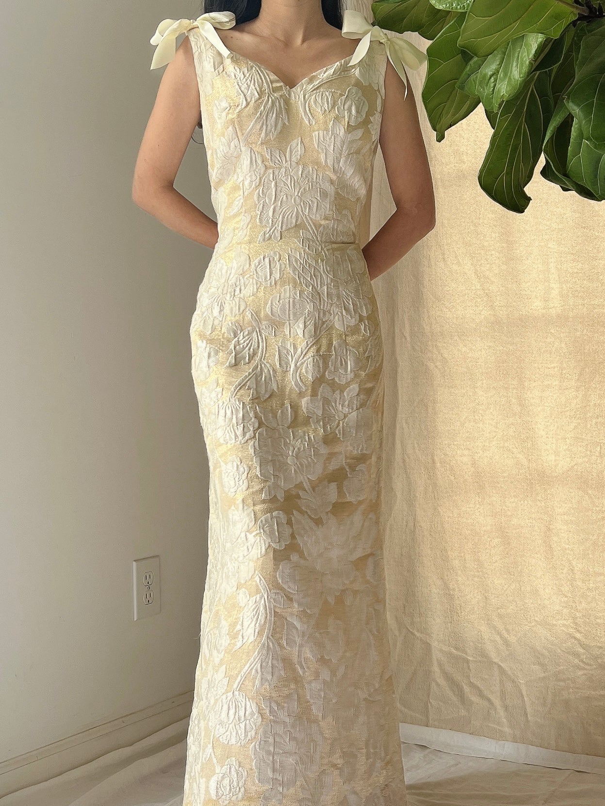 1960s Ivory/Light Gold Brocade Gown - M | G O S S A M E R 1960s Ivory/Light Gold Brocade Gown - M | G O S S A M E R