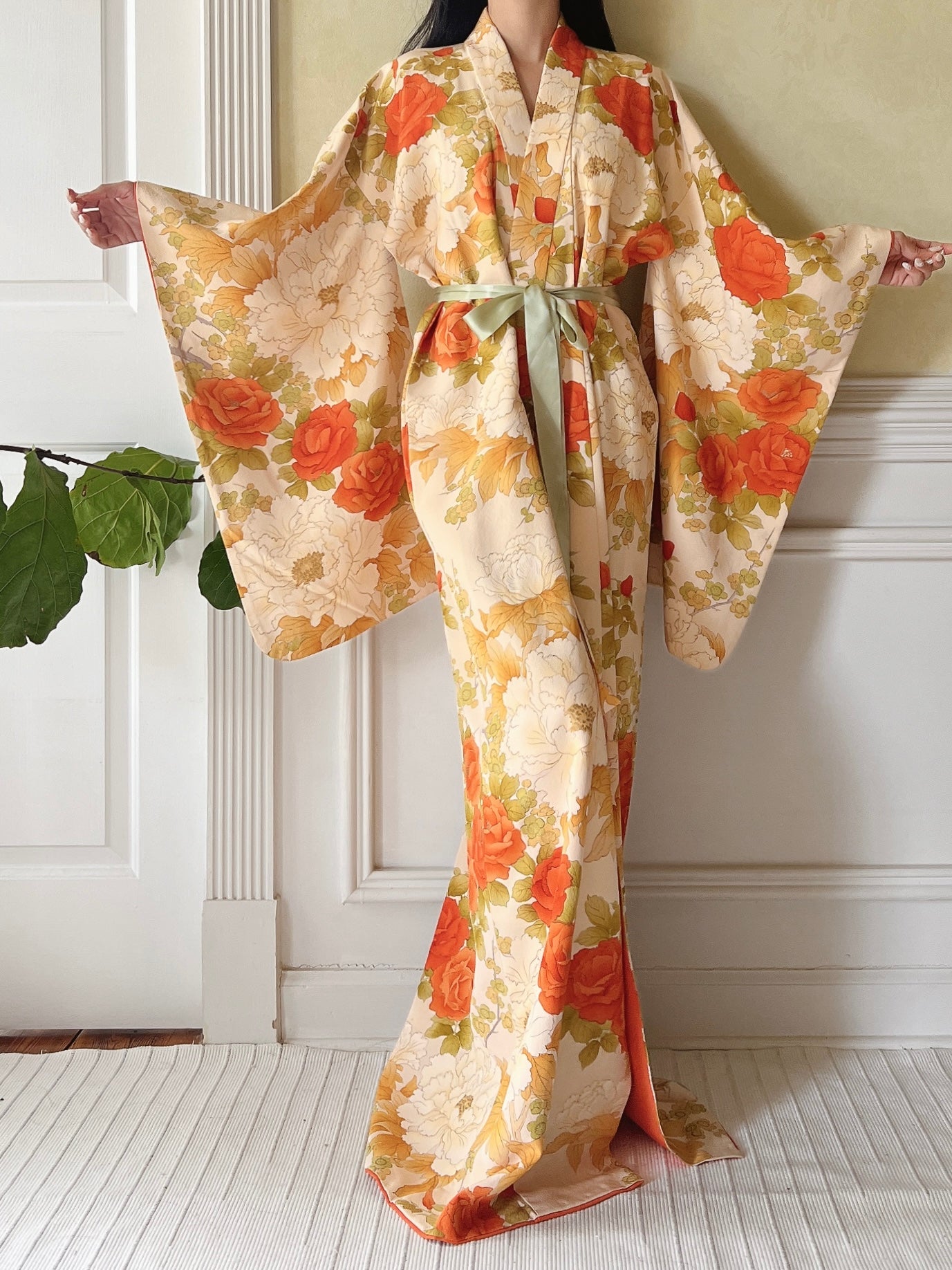 Kimono long beige avec motifs fleuris - Maison Kimono Kimono long beige avec motifs fleuris - Maison Kimono