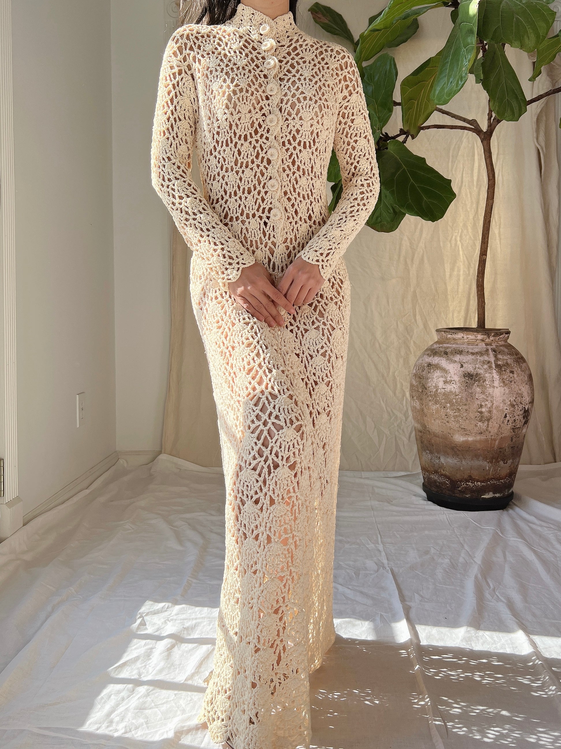 1970s Long Sleeves Crochet Dress - S-M | G O S S A M E R 1970s Long Sleeves Crochet Dress - S-M | G O S S A M E R