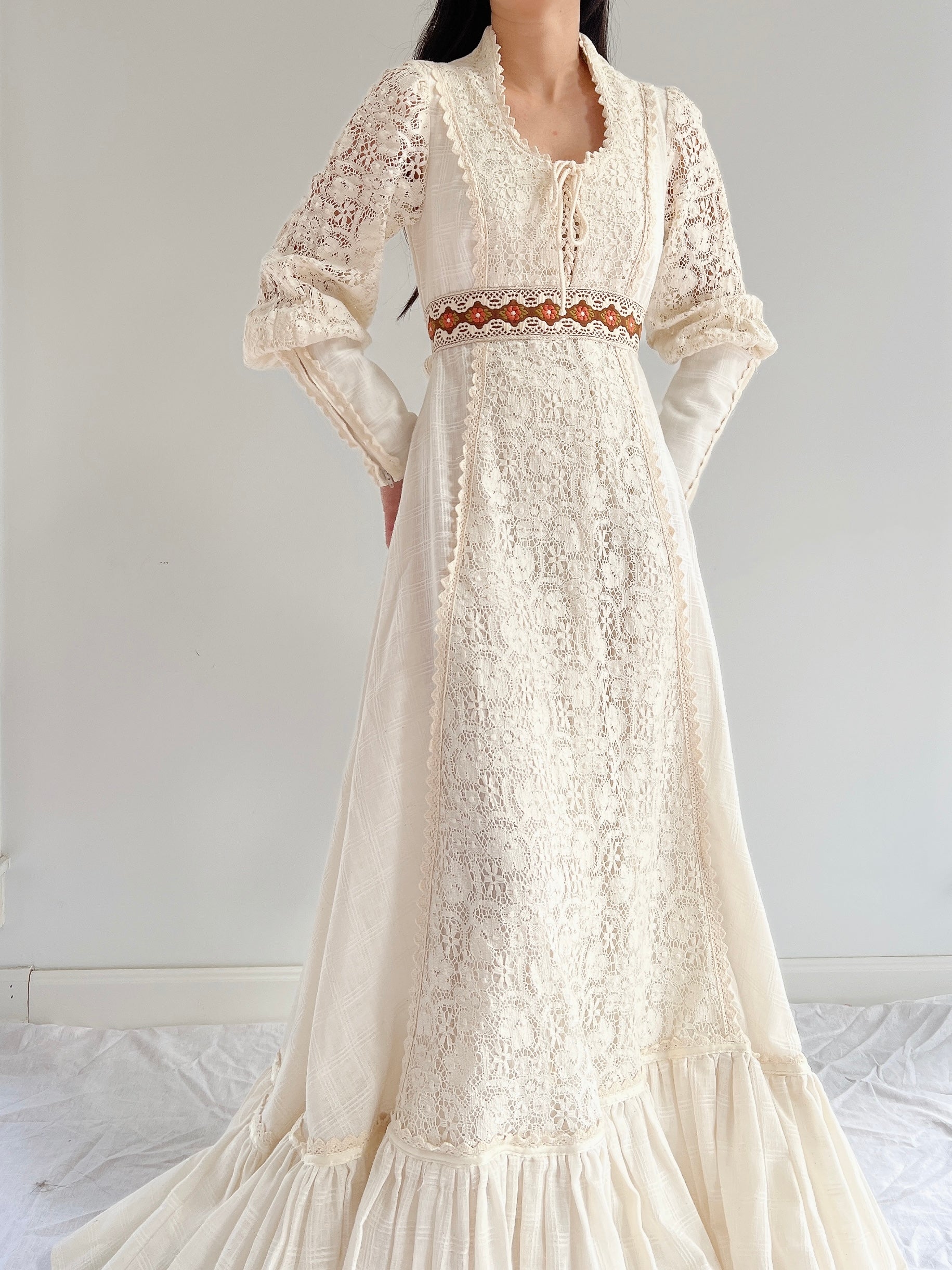 1970s Gunne Sax Juliet Sleeve Dress - S-M 1970s Gunne Sax Juliet Sleeve Dress - S-M