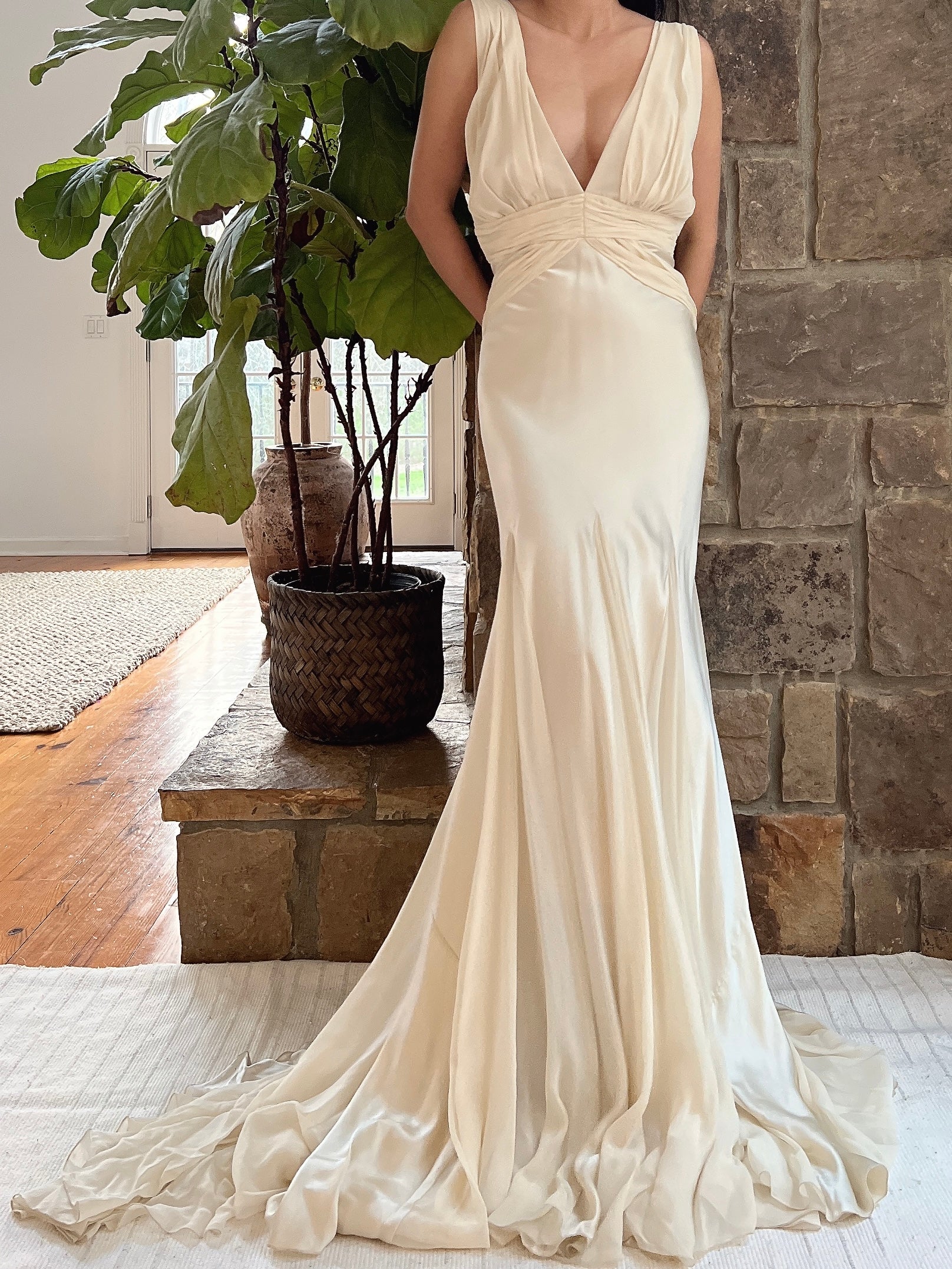 1930s-Inspired Silk Chiffon Bias Cut Gown - M/L | G O S S A M E R 1930s-Inspired Silk Chiffon Bias Cut Gown - M/L | G O S S A M E R