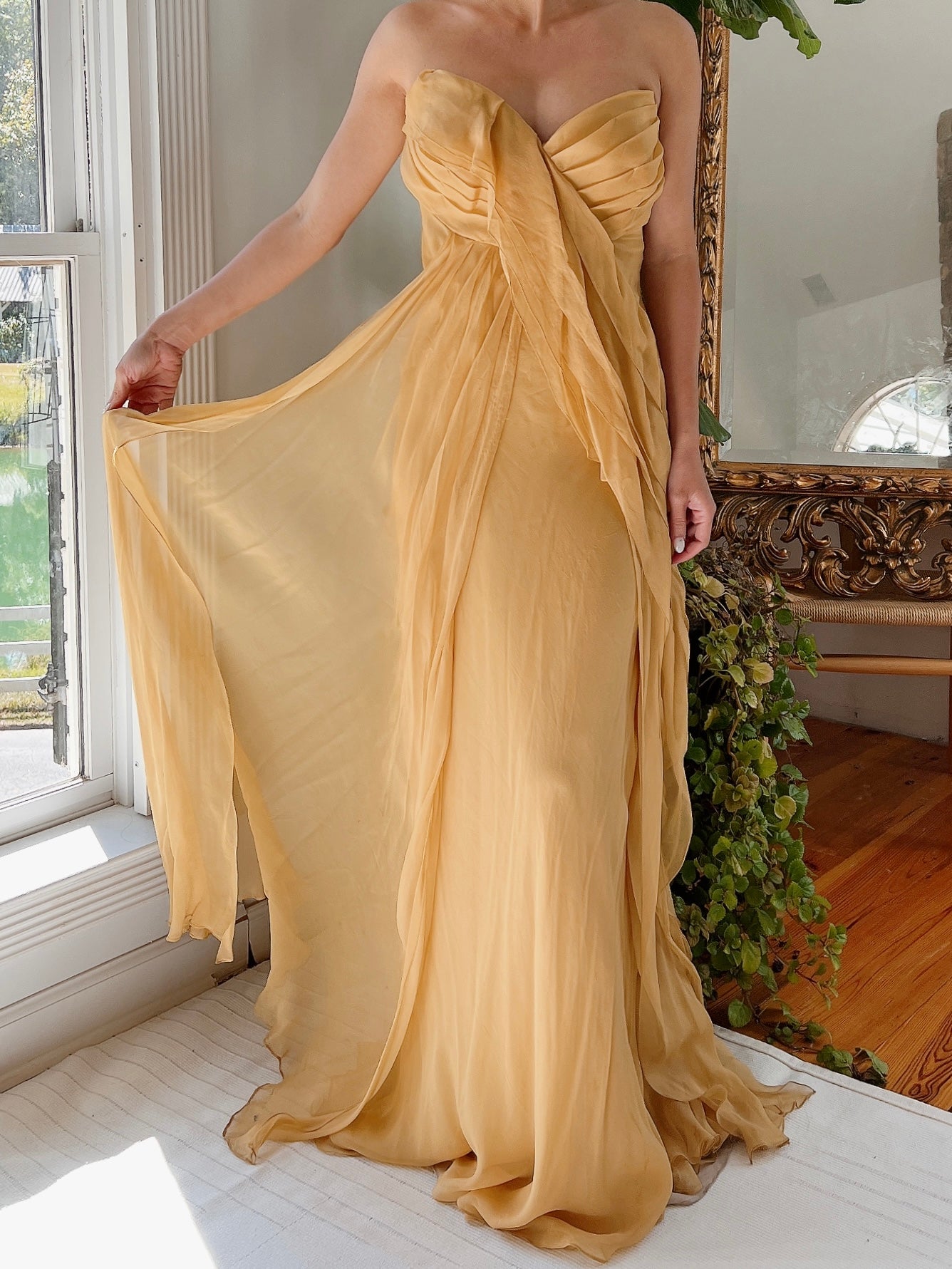 j mendel gold dress J. Mendel Paris Gold Gorgeous Dress In Size 12. Completely Lined. EUC