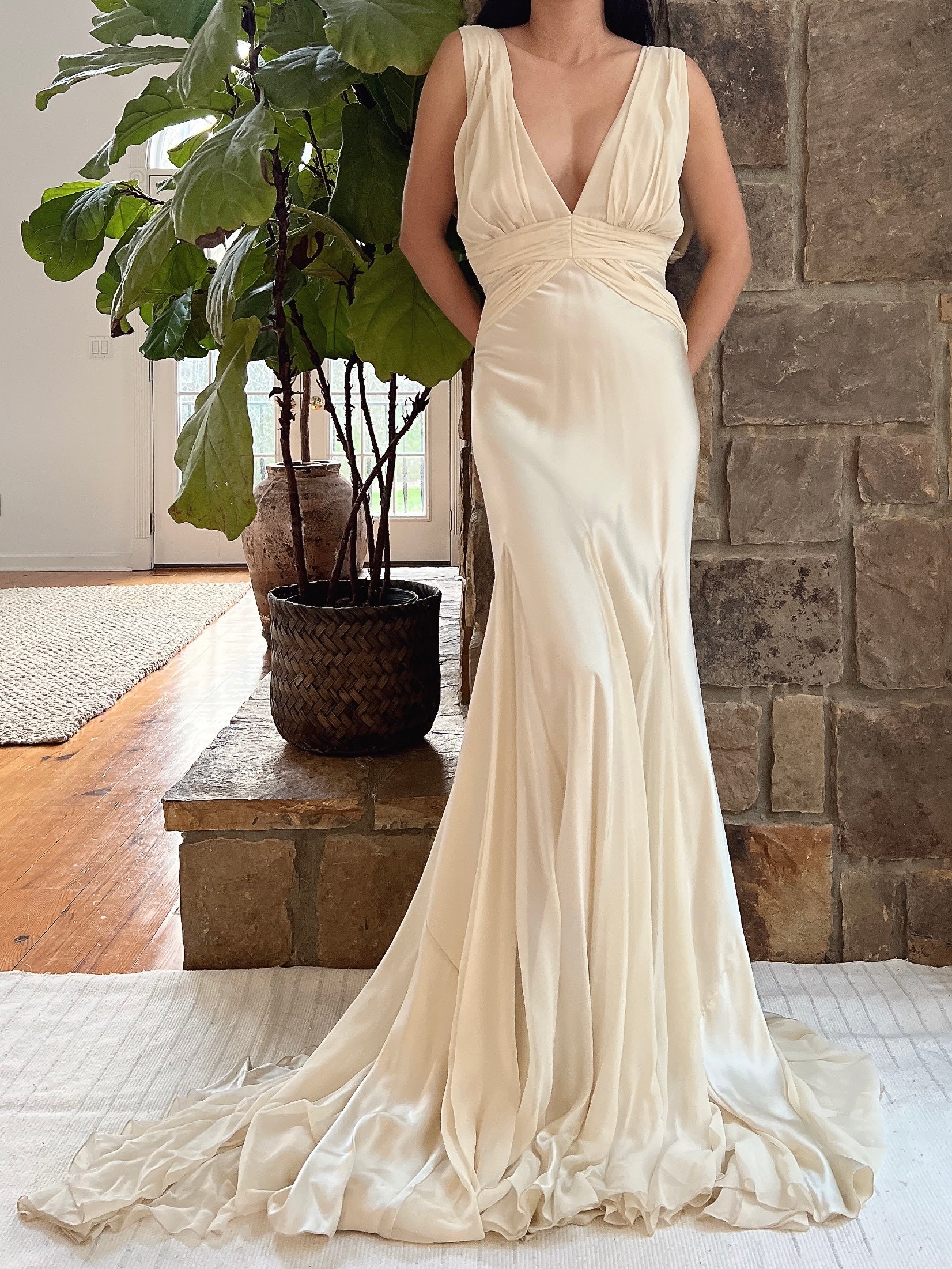 1930s-Inspired Silk Chiffon Bias Cut Gown - M/L | G O S S A M E R 1930s-Inspired Silk Chiffon Bias Cut Gown - M/L | G O S S A M E R