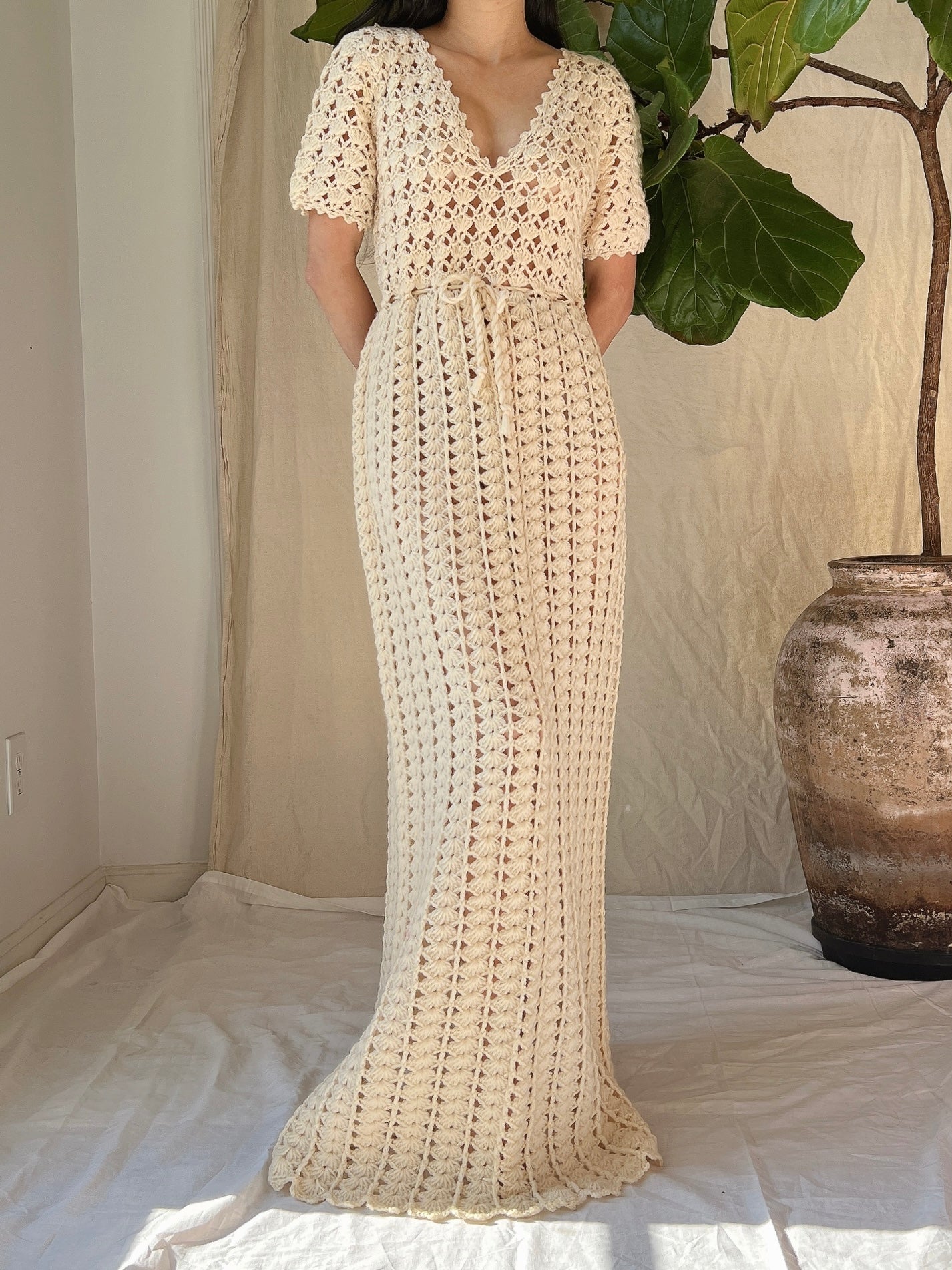 1970s Crochet Short Sleeves Gown - S-M