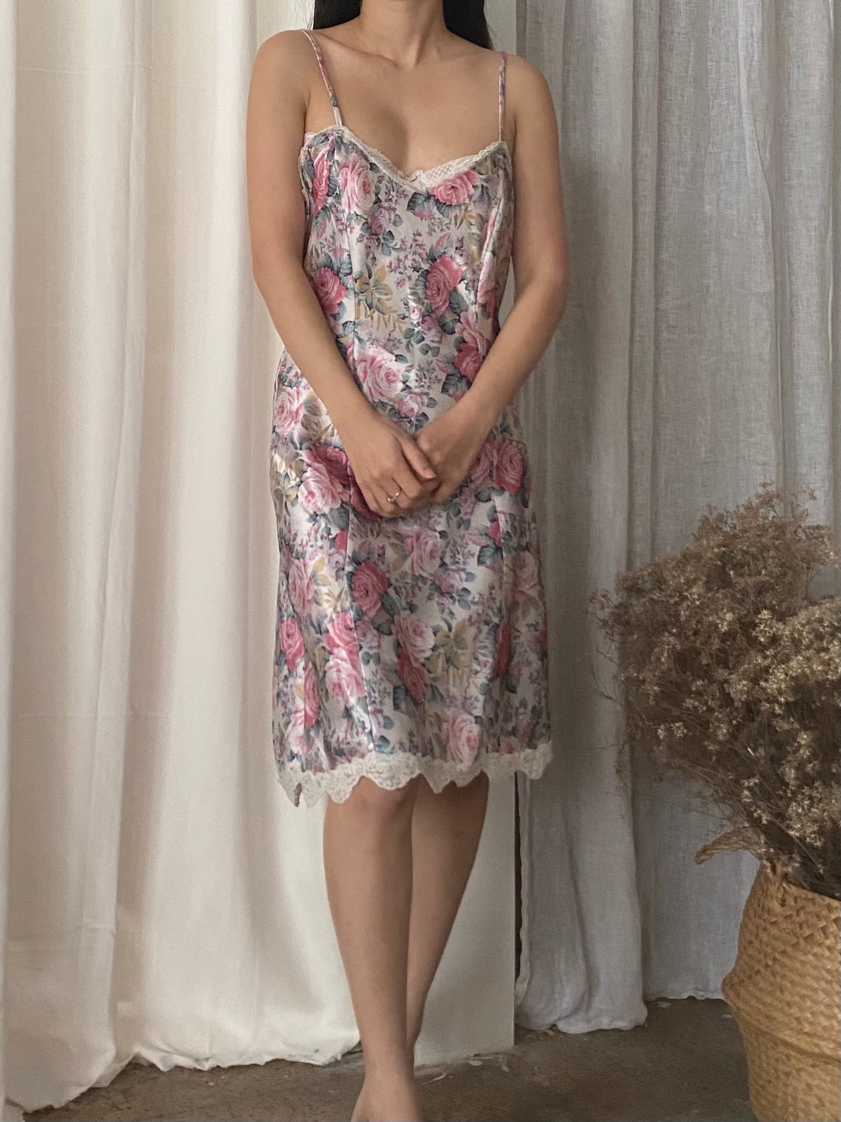 1980s Floral Slip Dress - M | G O S S A M E R 1980s Floral Slip Dress - M | G O S S A M E R