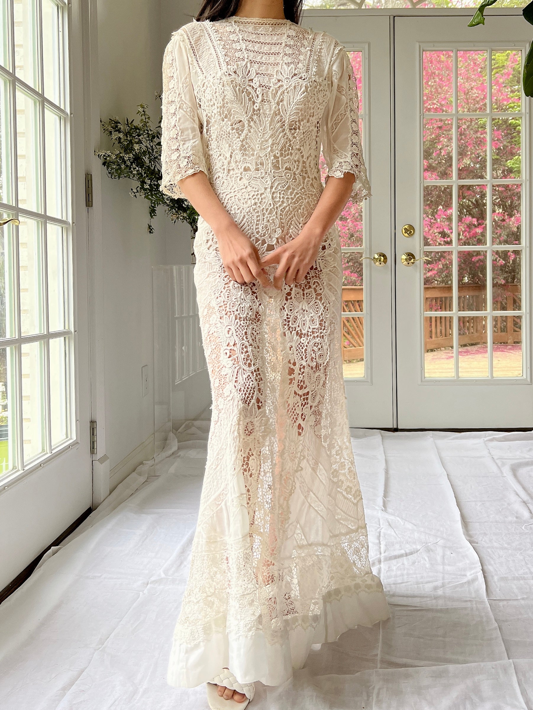 Antique Crochet Embroidered Dress - XS/S Antique Crochet Embroidered Dress - XS/S