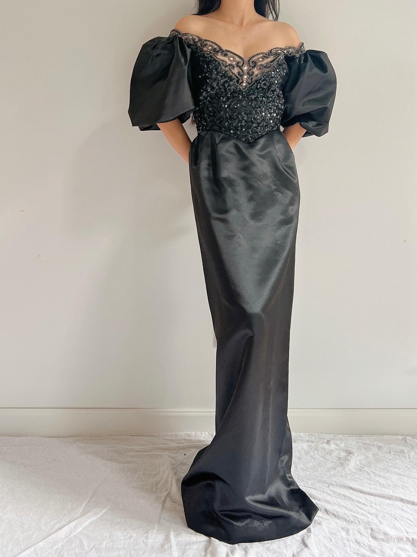 Vintage Puff Sleeve Satin Gown - XS/S