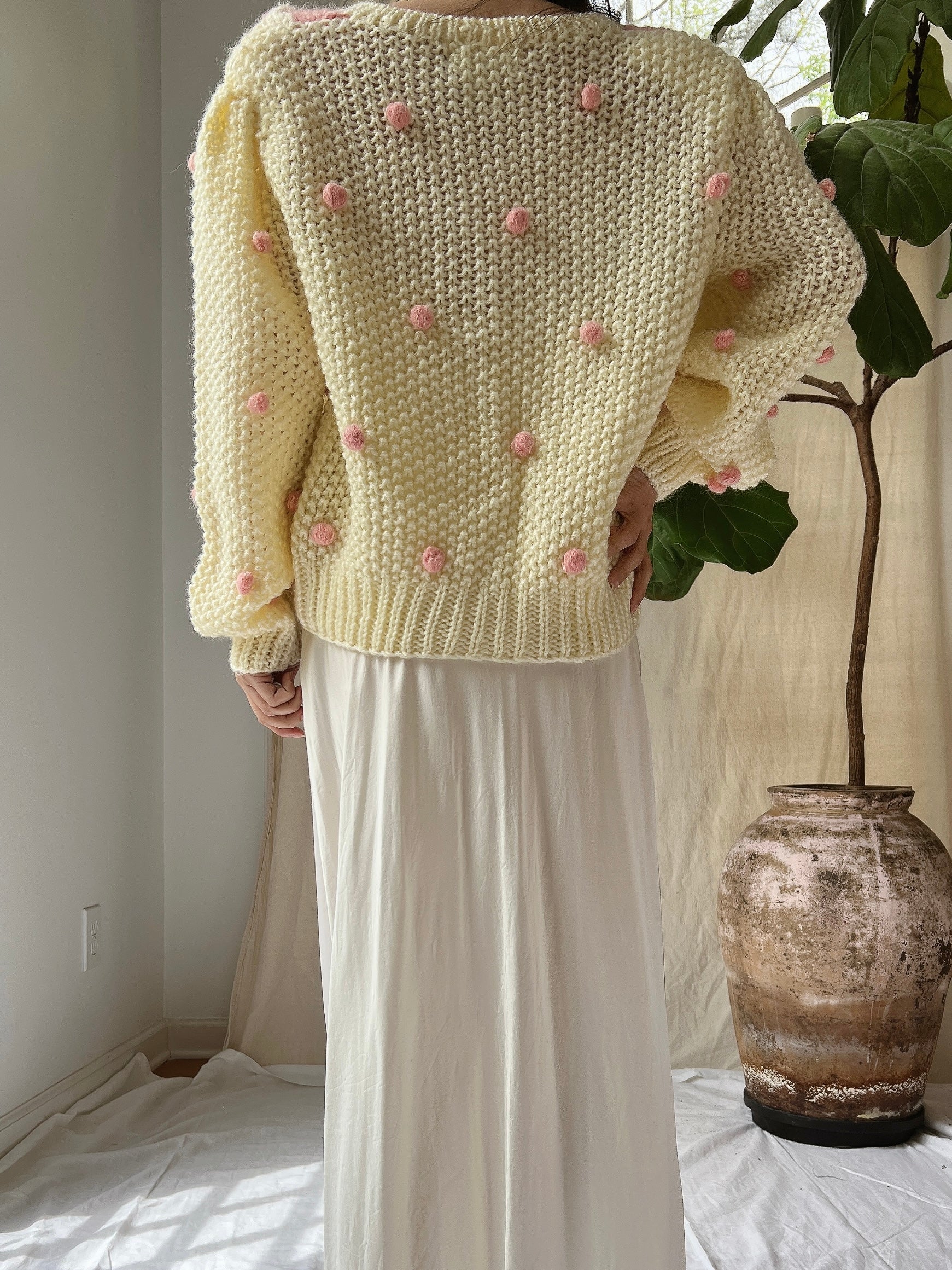 Vintage Acrylic Popcorn Sweater - M